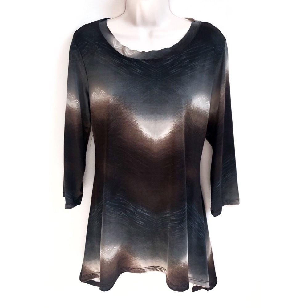 Allie & Rob tie dye shark bite hem 3/4 sle…